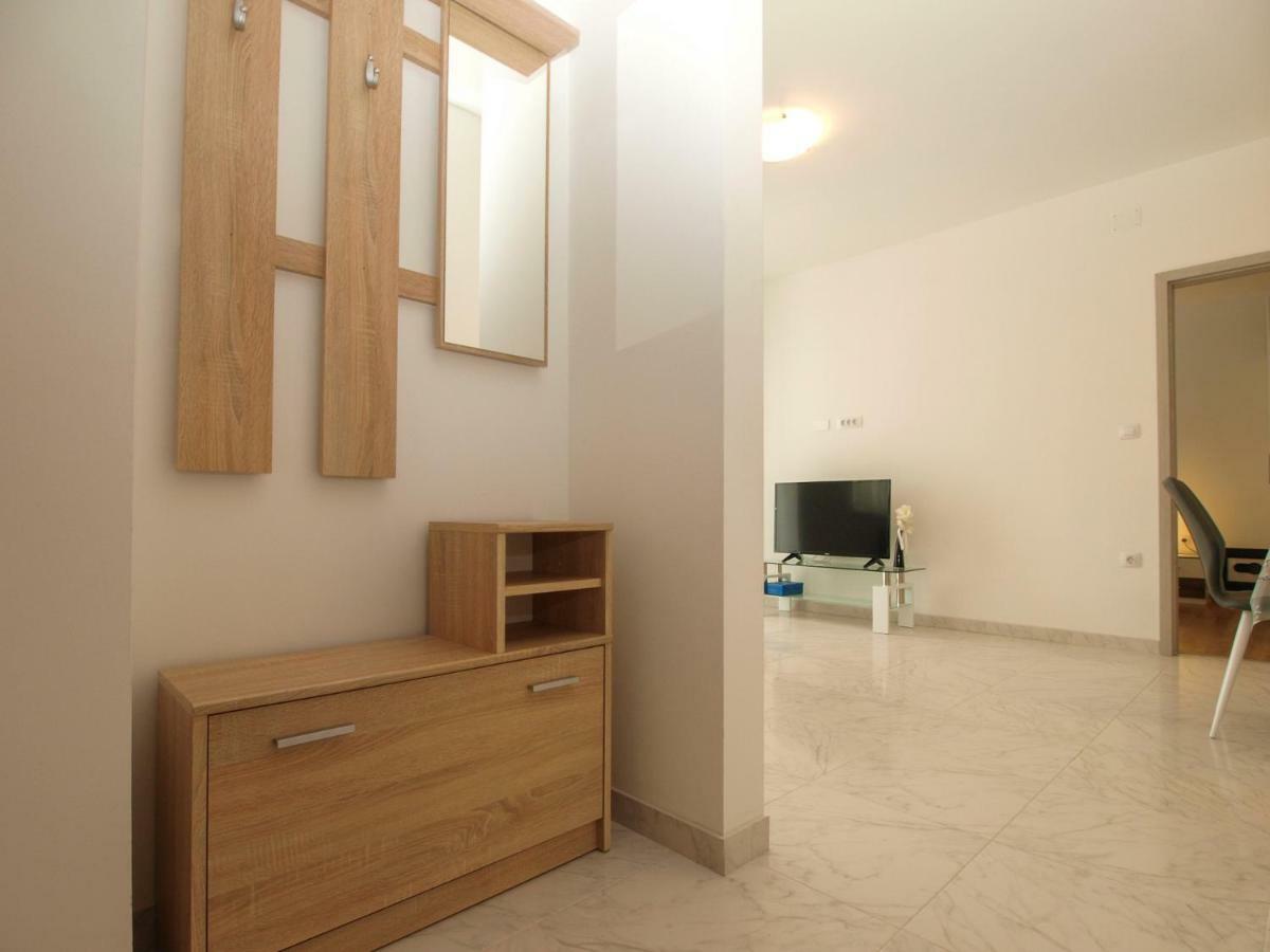4 Stars Apartments-Pikula Fažana Exterior foto